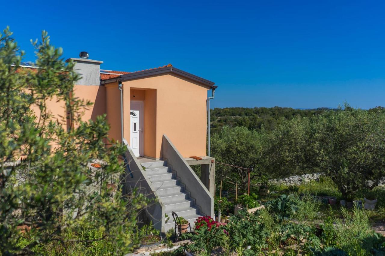 Svema Apartman Вела-Лука Экстерьер фото